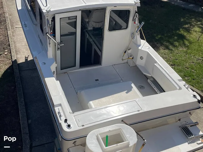 Slide: The Image of Sea Sport 2400 LX Explorer 2001 - 15342681