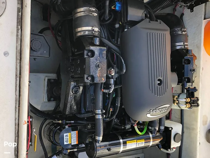 Slide: The Image of Sea Sport 2400 LX Explorer 2001 - 15342687