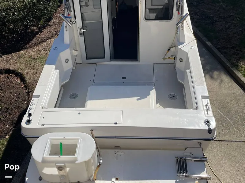 Slide: The Image of Sea Sport 2400 LX Explorer 2001 - 15342682