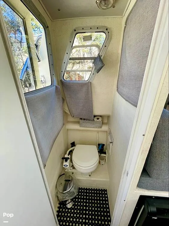 Slide: The Image of Sea Sport 2400 LX Explorer 2001 - 15342695