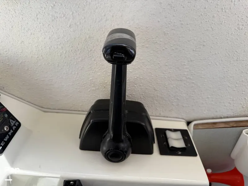 Slide: The Image of Sea Sport 2400 LX Explorer 2001 - 15369795