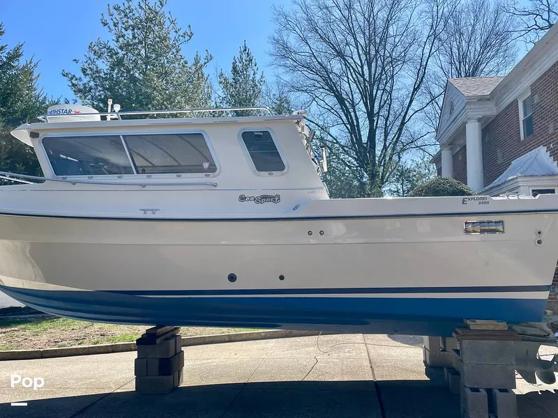 Slide: The Image of Sea Sport 2400 LX Explorer 2001 - 15342676