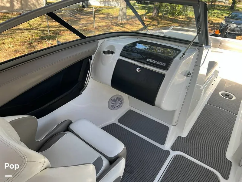 Slide: The Image of Sea-Doo 230 Challenger SE 2009 - 15348398