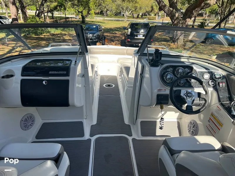 Slide: The Image of Sea-Doo 230 Challenger SE 2009 - 15348395