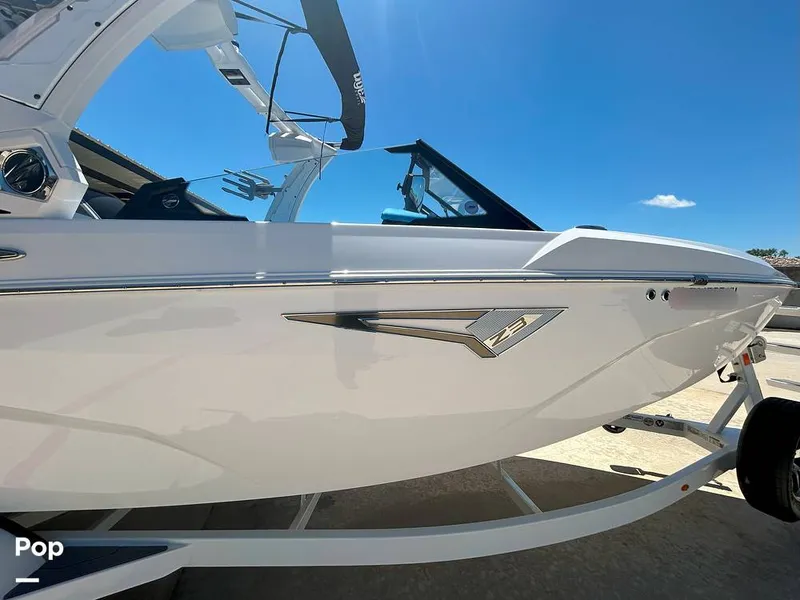 Slide: The Image of Tige Z3 2024 - 15420031