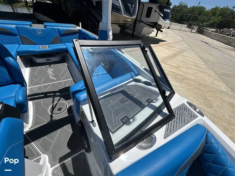 Slide: The Image of Tige Z3 2024 - 15420093