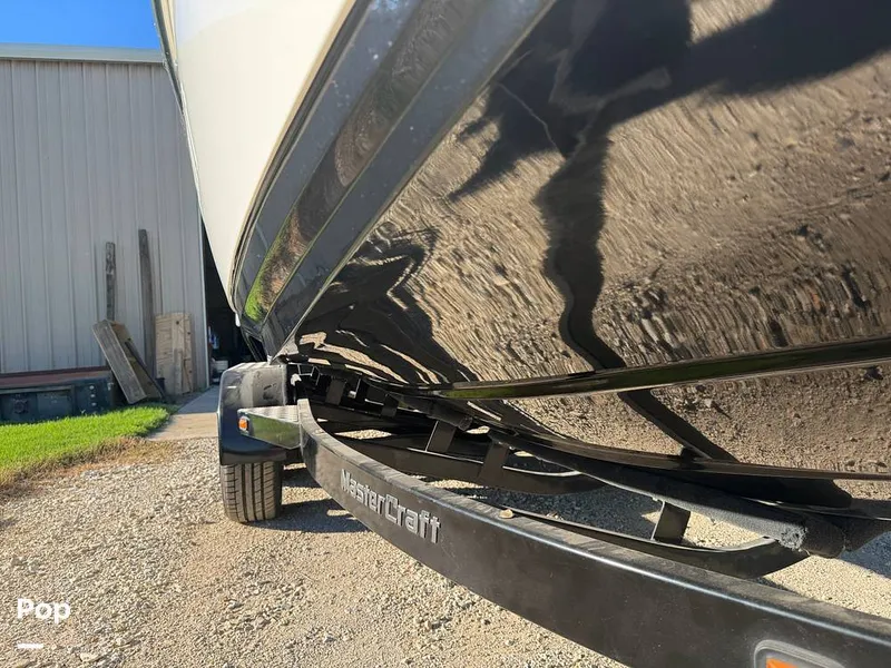 Slide: The Image of Clean Hull - 15705369