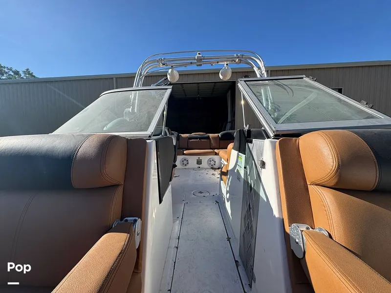 Slide: The Image of Mastercraft X25 2012 - 15705417