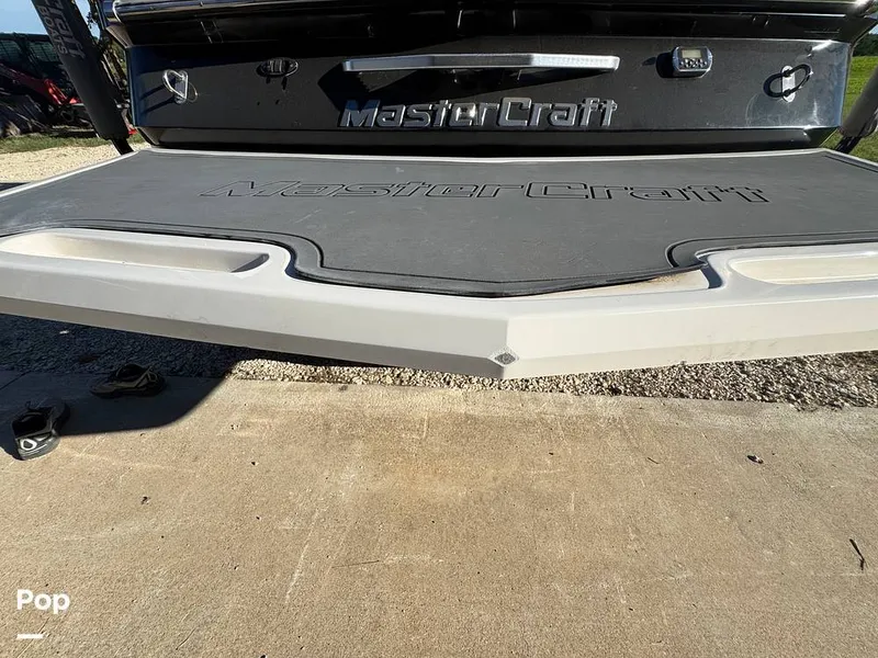 Slide: The Image of Mastercraft X25 2012 - 15705441