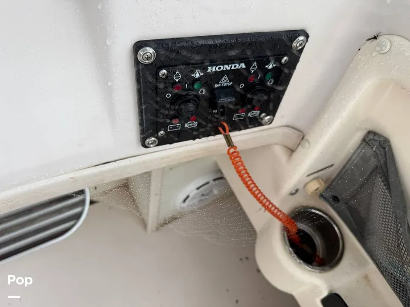 Slide: The Image of Grady-White Sailfish 282 2003 - 15436563