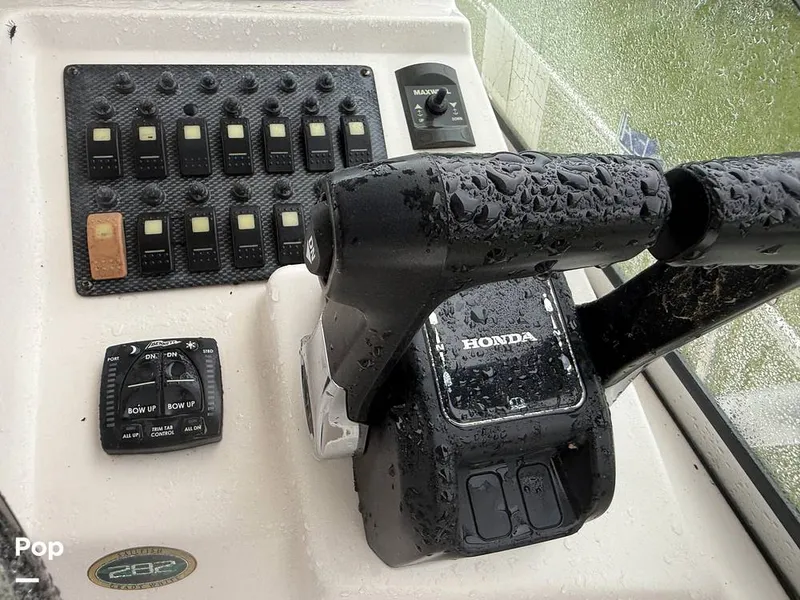 Slide: The Image of Grady-White Sailfish 282 2003 - 15436620