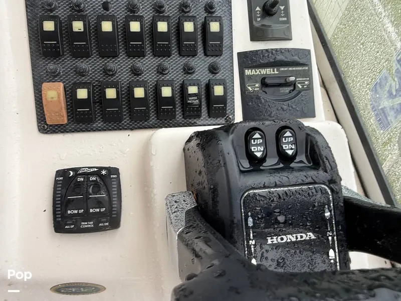 Slide: The Image of Grady-White Sailfish 282 2003 - 15436621