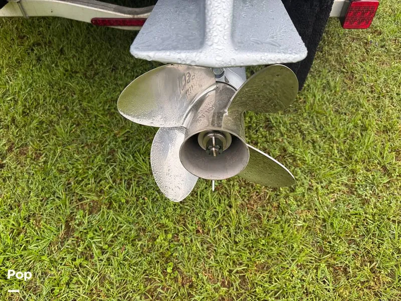 Slide: The Image of Grady-White Sailfish 282 2003 - 15436443