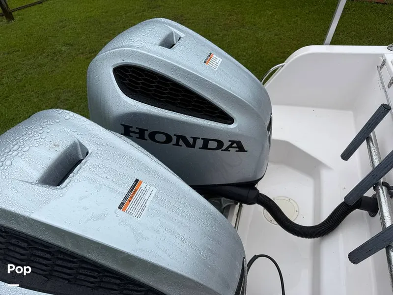 Slide: The Image of Grady-White Sailfish 282 2003 - 15436530