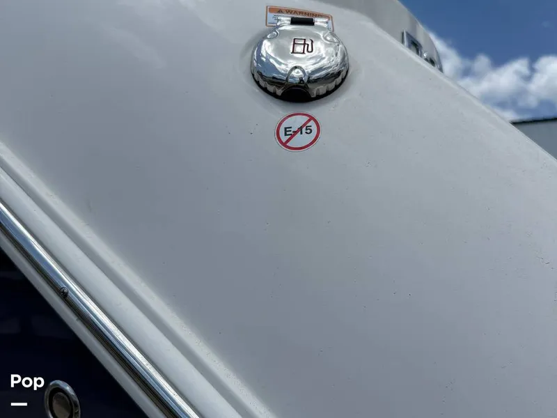 Slide: The Image of Robalo 272 2023 - 15389170