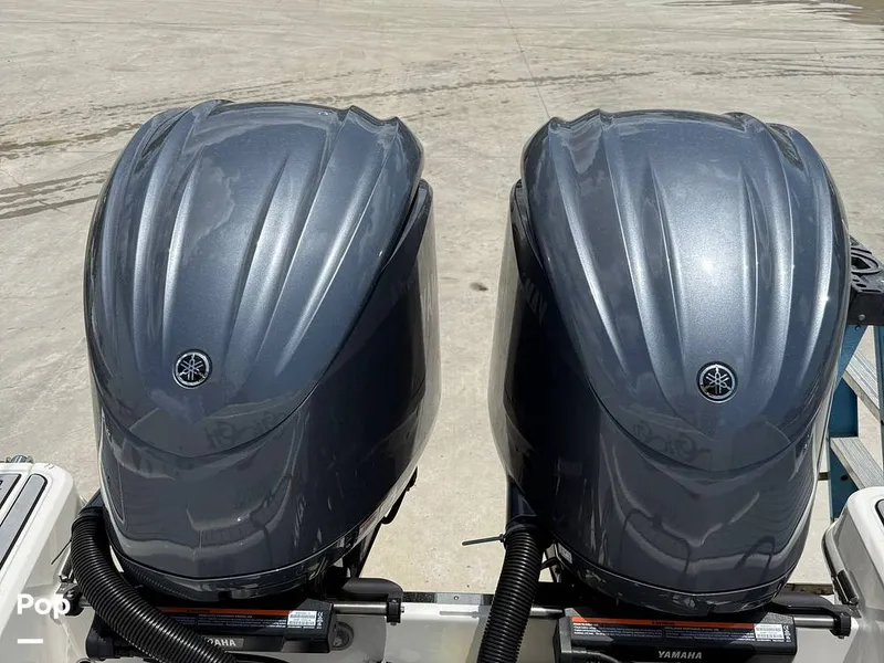 Slide: The Image of Robalo 272 2023 - 15390439