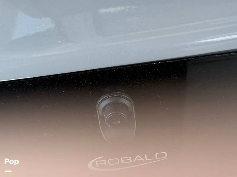 Slide: The Image of Robalo 272 2023 - 15390447