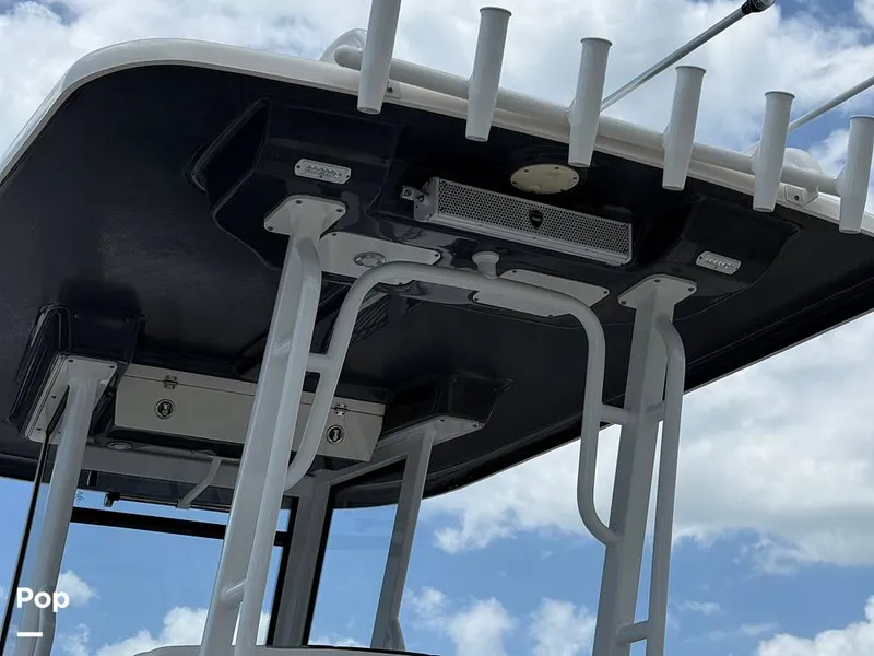 Slide: The Image of Robalo 272 2023 - 15389167