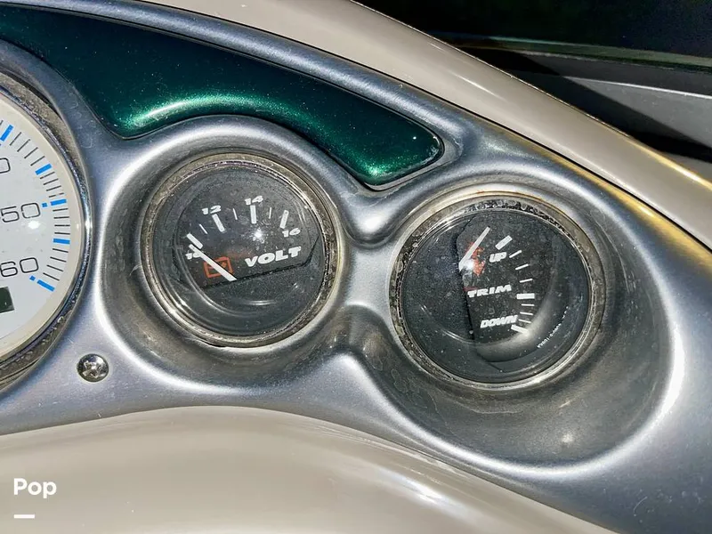 Slide: The Image of Crownline Boats 240 EX 2004 - 15368919