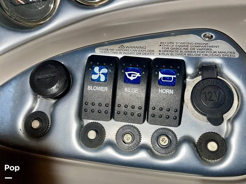 Slide: The Image of Crownline Boats 240 EX 2004 - 15368927