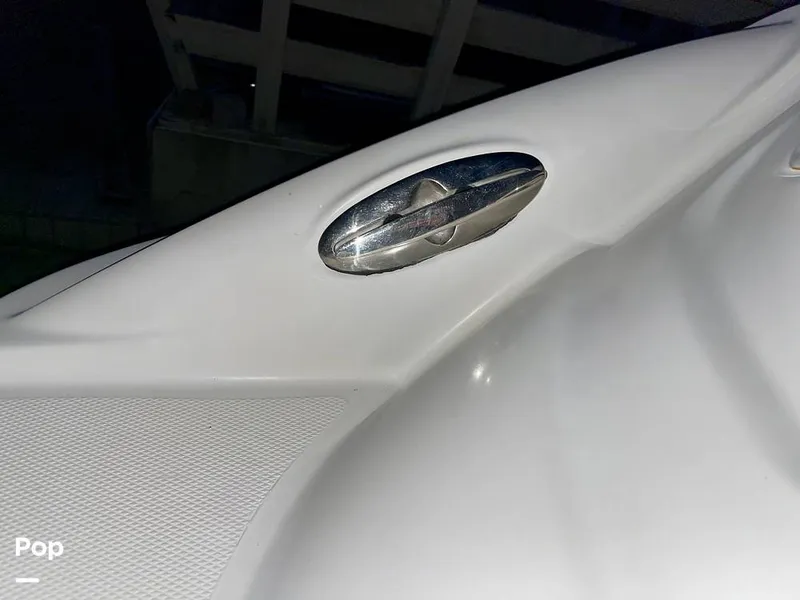 Slide: The Image of Crownline Boats 240 EX 2004 - 15368943