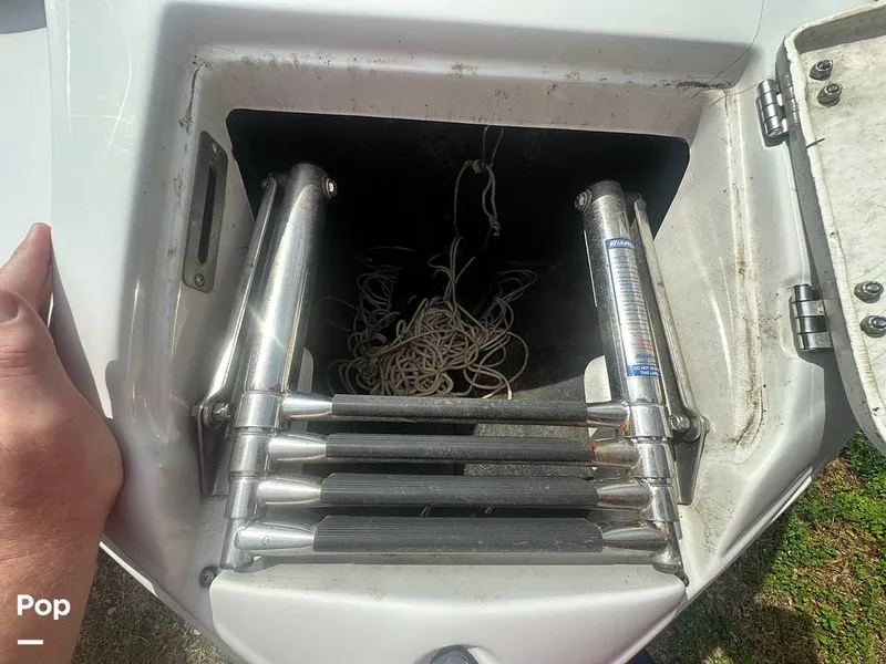 Slide: The Image of Crownline Boats 240 LS 2007 - 15383009