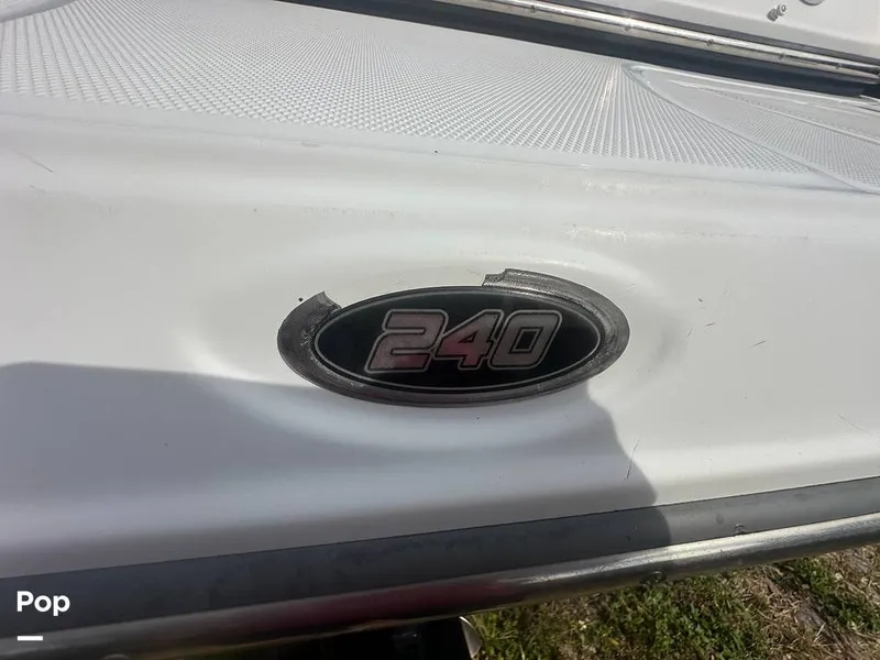 Slide: The Image of Crownline Boats 240 LS 2007 - 15383014