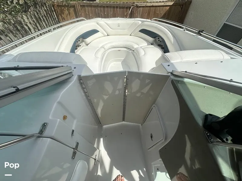 Slide: The Image of Crownline Boats 240 LS 2007 - 15383042