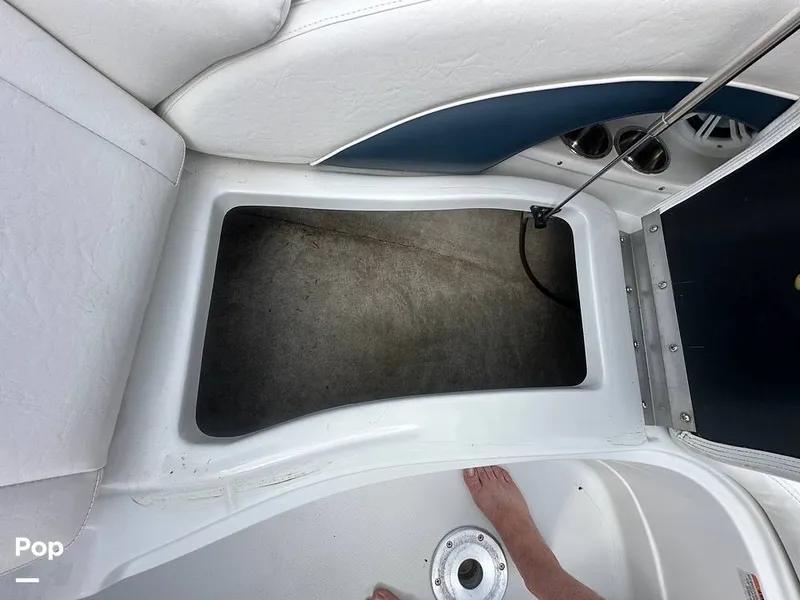 Slide: The Image of Crownline Boats 240 LS 2007 - 15383045