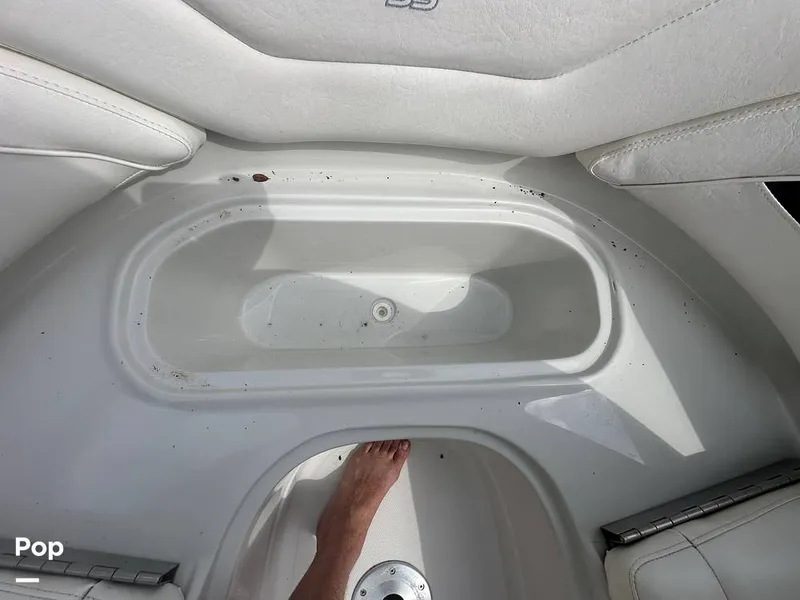 Slide: The Image of Crownline Boats 240 LS 2007 - 15383046