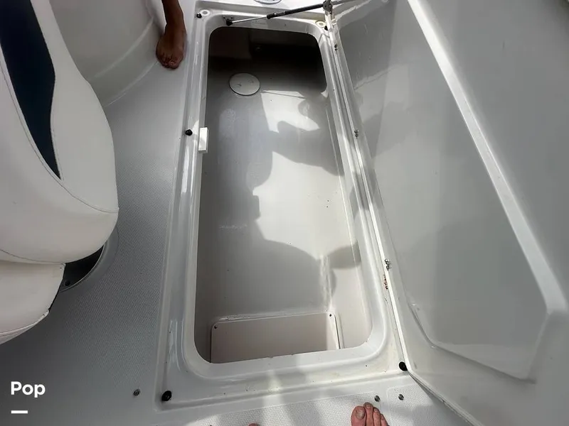 Slide: The Image of Crownline Boats 240 LS 2007 - 15383048