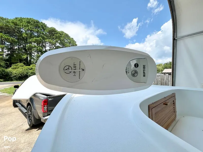 Slide: The Image of Trolling Motor - 15735393