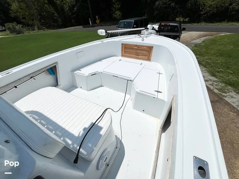 Slide: The Image of Bow Seating - 15735429