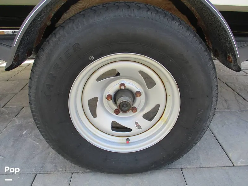 Slide: The Image of PORT SIDE TRAILER TIRE - 15367976