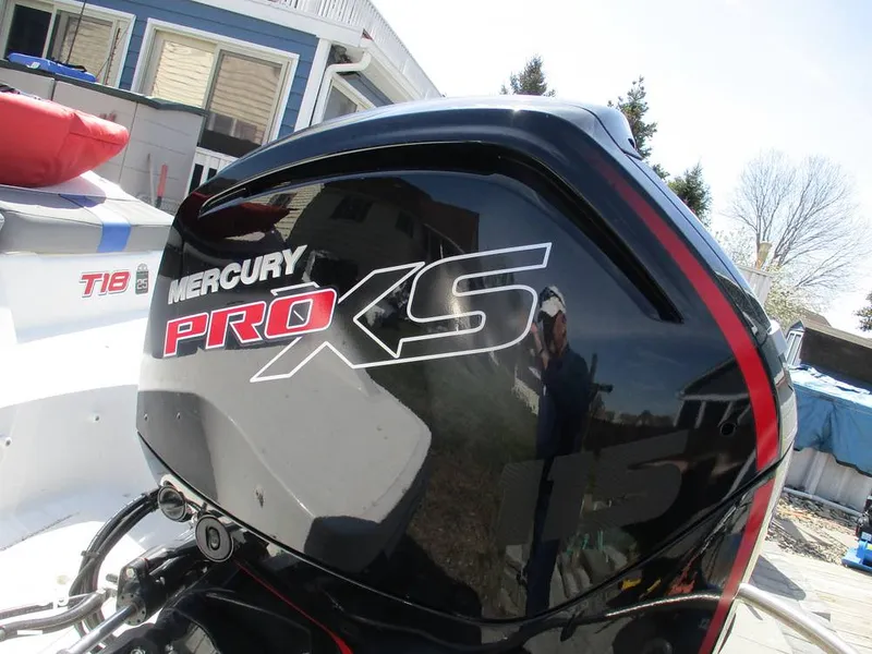 Slide: The Image of MERC 115 PRO XS - 15367980