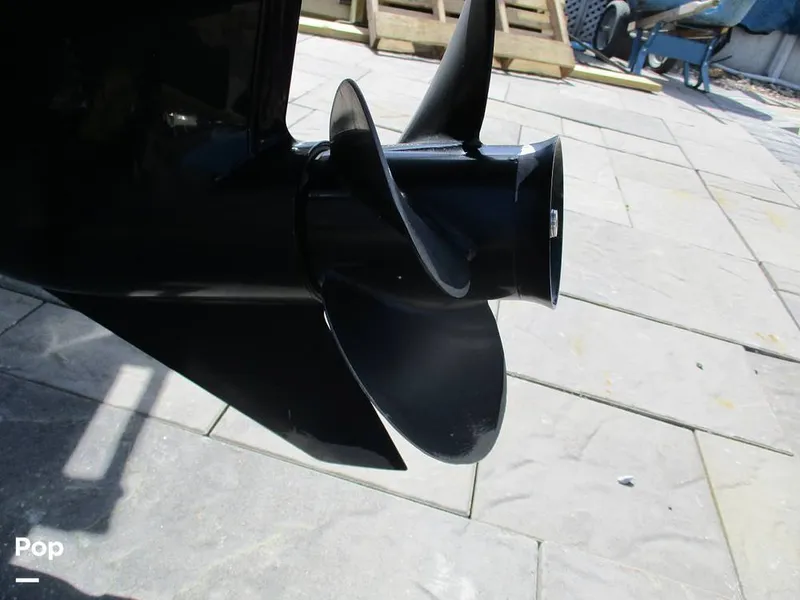 Slide: The Image of Tahoe T 18 2023 - 15367984