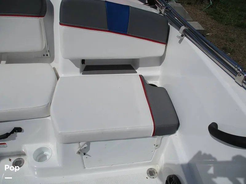 Slide: The Image of Tahoe T 18 2023 - 15368011