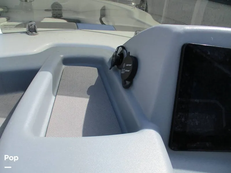 Slide: The Image of Tahoe T 18 2023 - 15368015