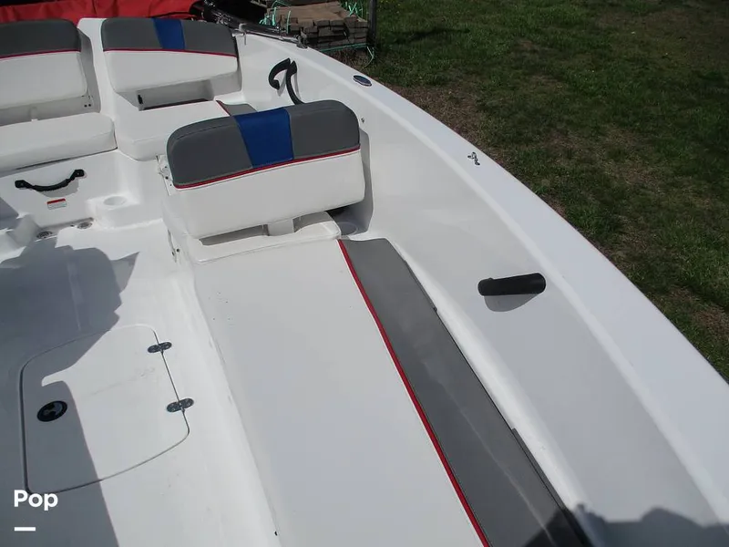 Slide: The Image of Tahoe T 18 2023 - 15368038