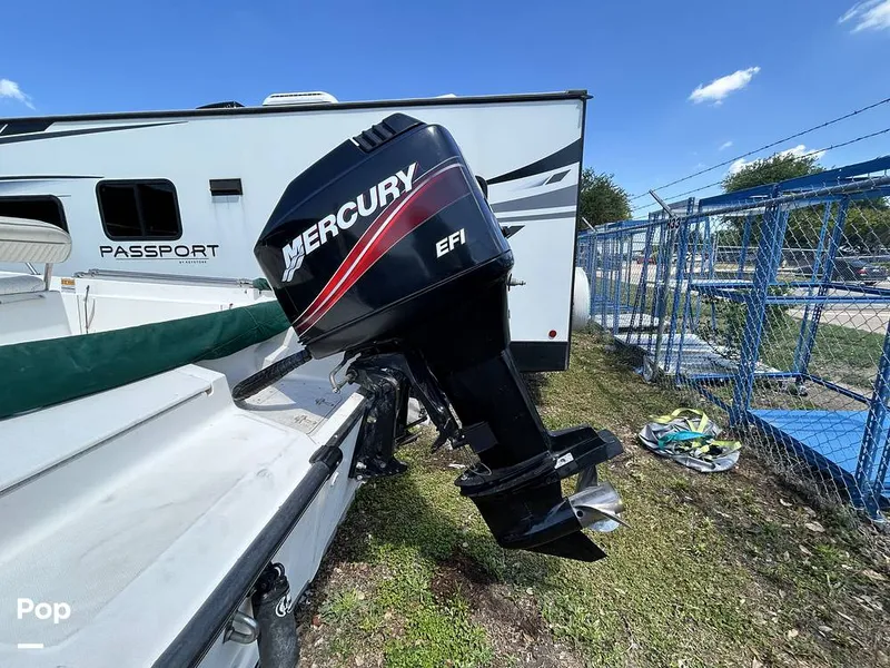 Slide: The Image of Boston Whaler Dauntless 180 1998 - 15384201