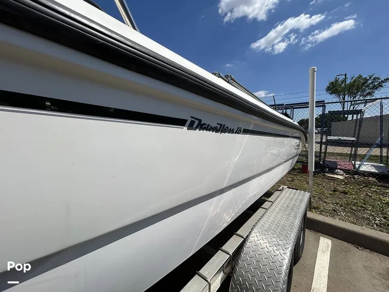 Slide: The Image of Boston Whaler Dauntless 180 1998 - 15384199