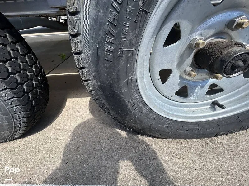 Slide: The Image of Boston Whaler Dauntless 180 1998 - 15384213