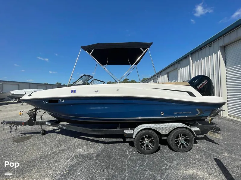 The Image of Bayliner VR5 OB 2023 - undefined