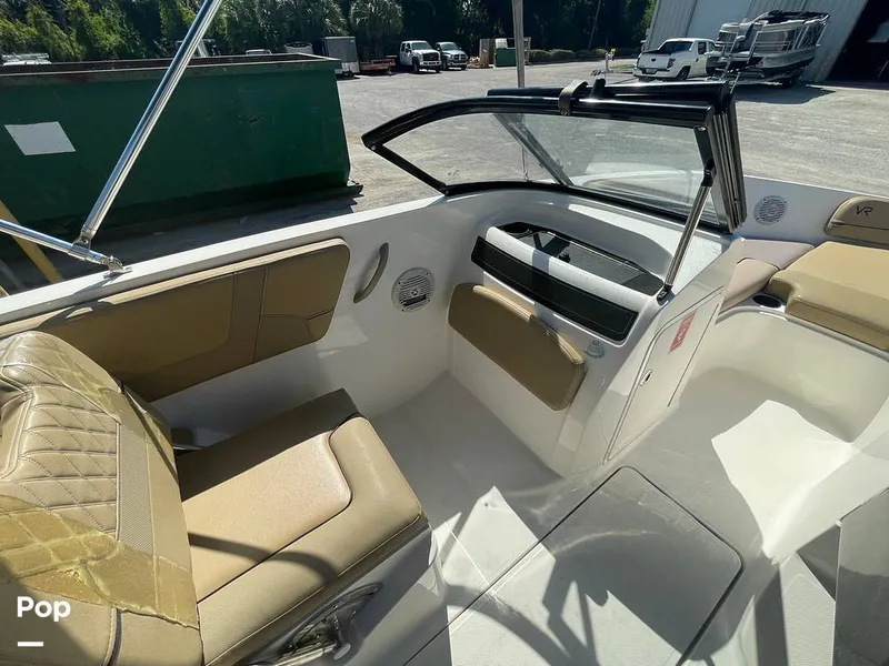 Slide: The Image of Bayliner VR5 OB 2023 - 15354917