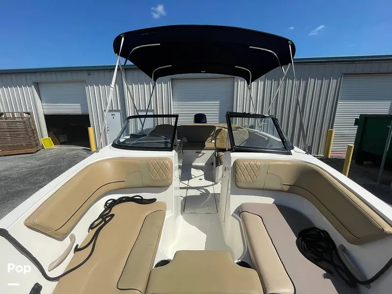 Slide: The Image of Bayliner VR5 OB 2023 - 15354849