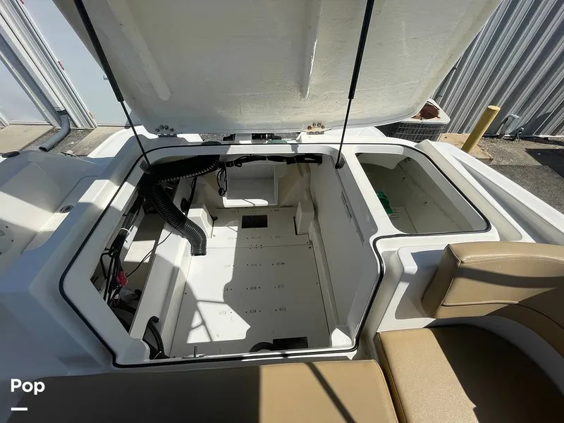 Slide: The Image of Bayliner VR5 OB 2023 - 15354893