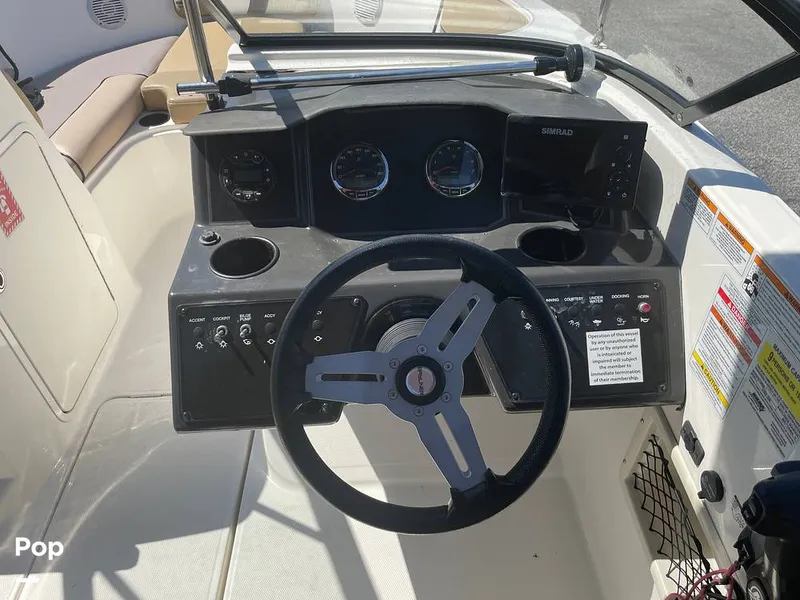 Slide: The Image of Bayliner VR5 OB 2023 - 15354910