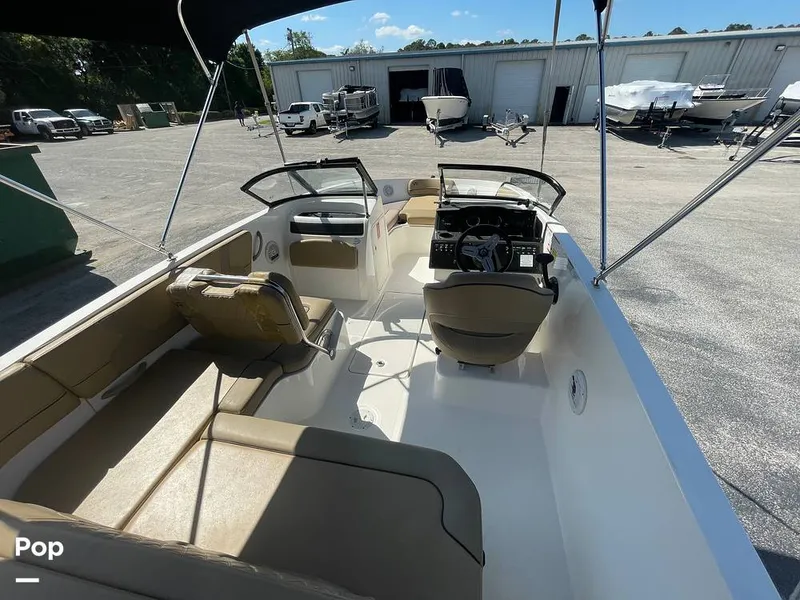 Slide: The Image of Bayliner VR5 OB 2023 - 15354888