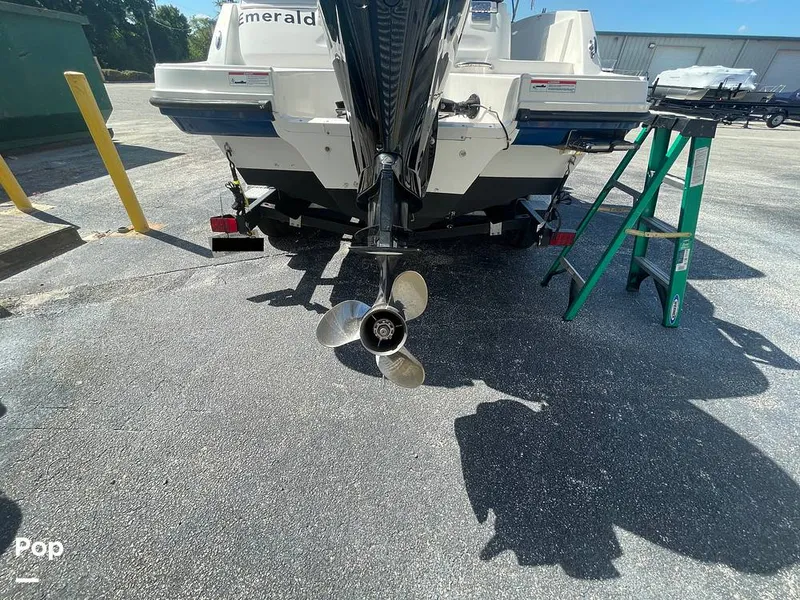 Slide: The Image of Bayliner VR5 OB 2023 - 15354864