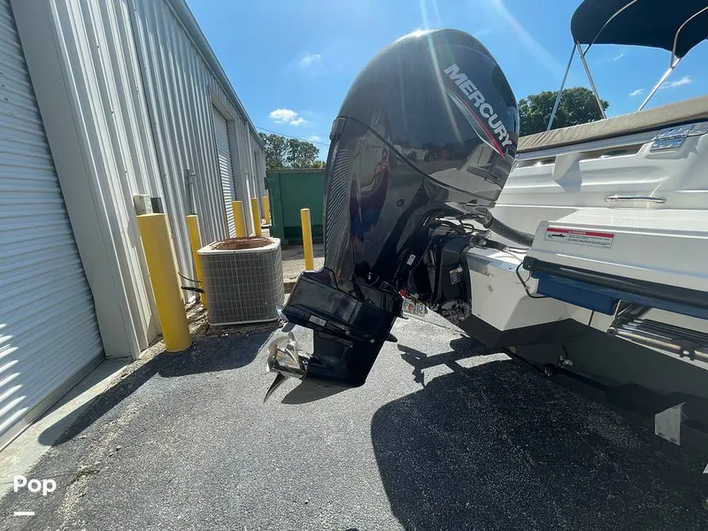 Slide: The Image of Bayliner VR5 OB 2023 - 15354865